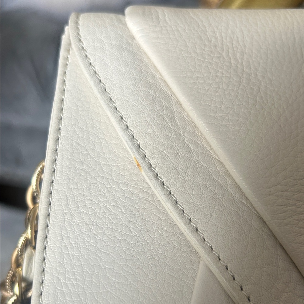 Elliott Lucca Cream Leather Clutch with Gold Chain - Picture 11 of 16